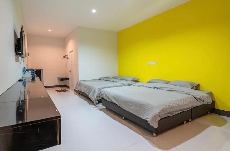 แอ่ว-ดีld Hotel&Residences Ngao Esterno foto
