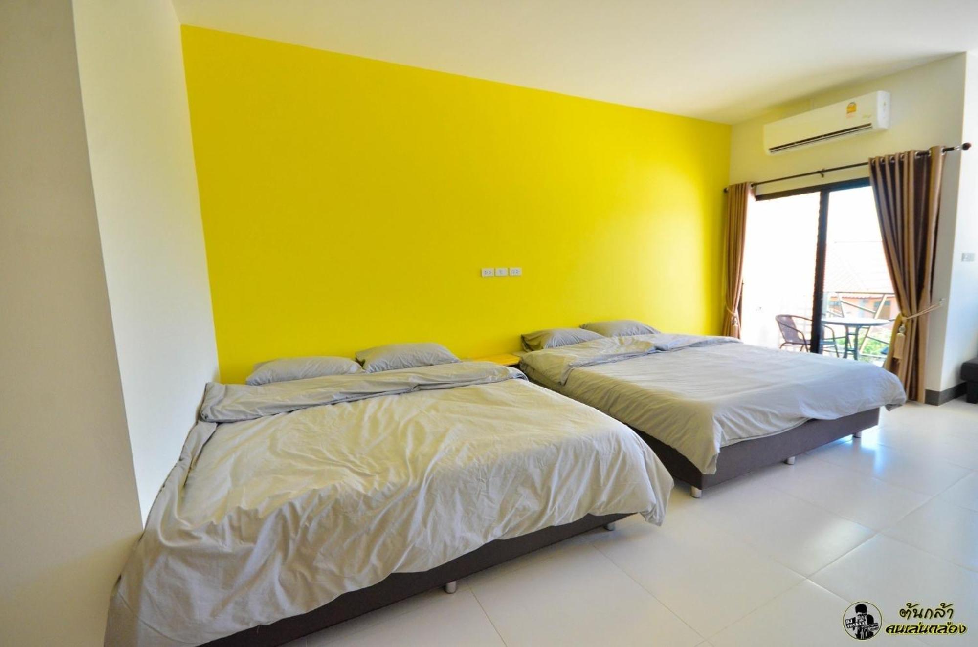แอ่ว-ดีld Hotel&Residences Ngao Esterno foto